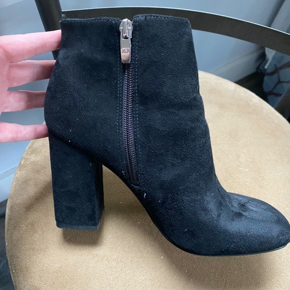 MARC FISHER Gemi Bootie - Picture 5 of 9